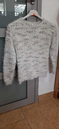 Przepiękny sweter sweterek dla dziewczynki 146 stan idealny