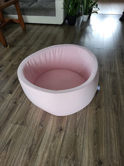 Suchy basen z kulkami różowy