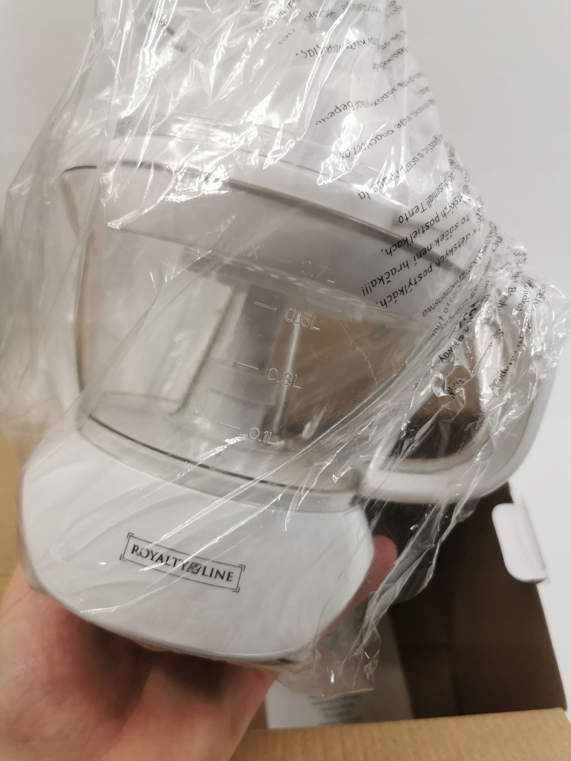 Wyciskarka Do Cytrusów Royalty Line Rl-Cp-25.287.1 Biały 25 W