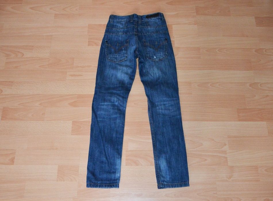 Fajne spodnie jeansy REBEL roz 134