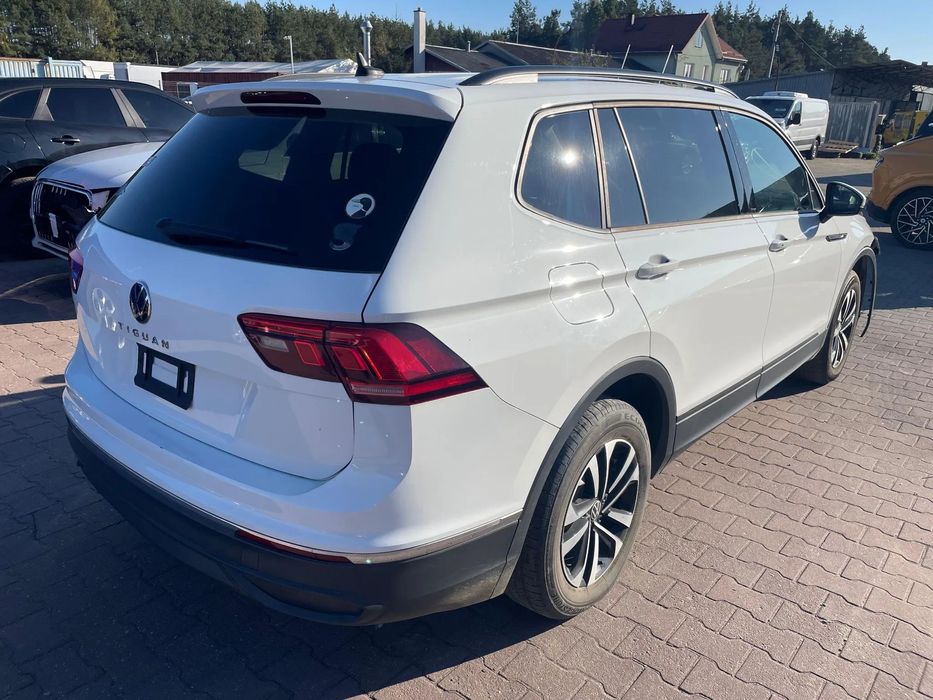 Volkswagen Tiguan Allspace 2023 VOLKSWAGEN TIGUAN 7 osób - w POLSCE po opłatach i akcyzie Faktura