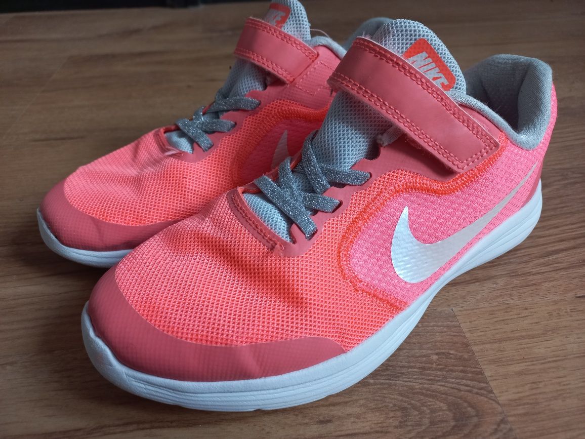 Buty NIKE sportowe rozm 35, wkładka 22cm DO BIEGANIA sneakers