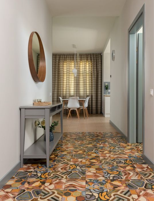 Будинок на Дніпрі, КМ «ЗОЛОЧЕ», охоронювана закрита територія