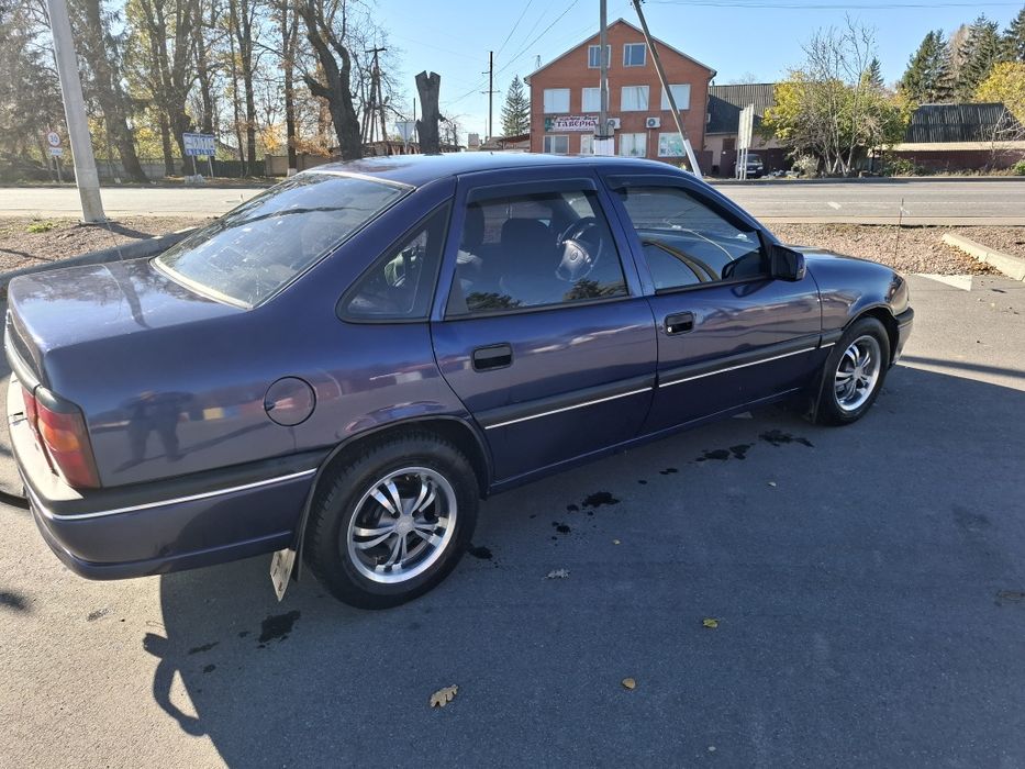 Opel Vectra A 1995 рік 1.6L