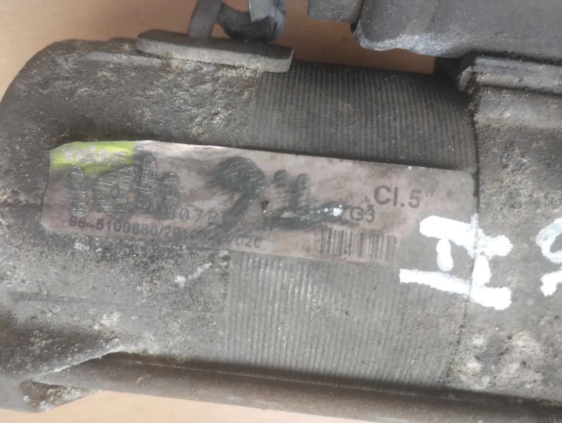 CITROEN C5 II 04-08 r. 1,6 HDI ROZRUSZNIK VALEO D7G3 VALEO 9645100680 *