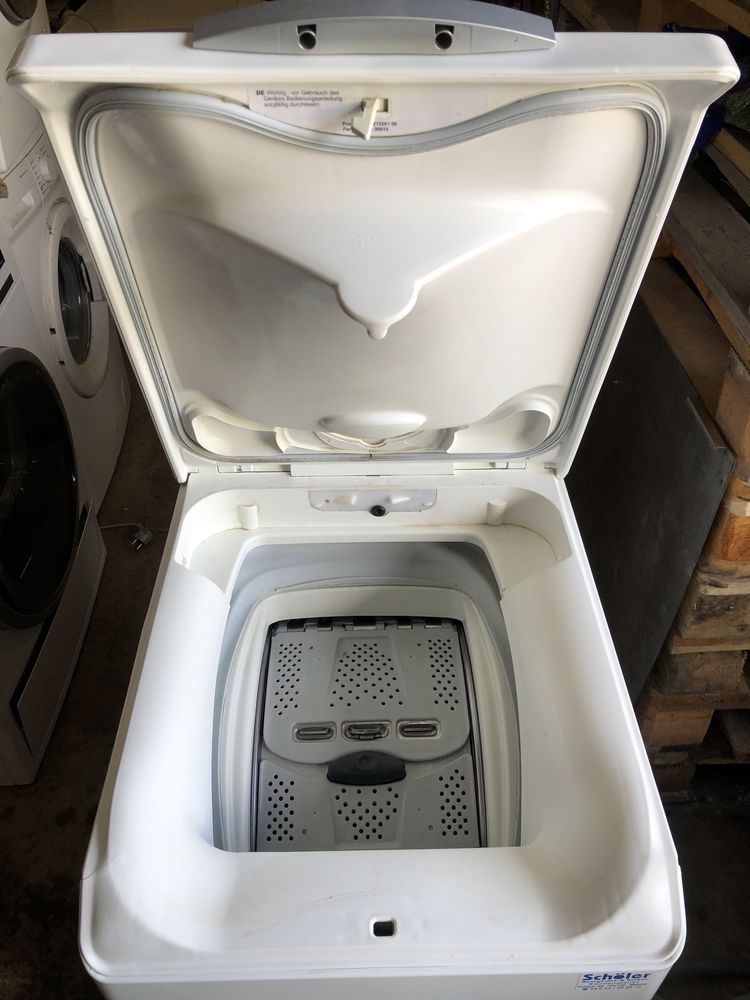 пральна / стиральная машина з верхньою загрузкою  AEG