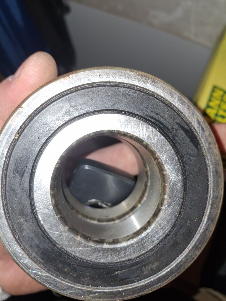 Łożysko FŁT 6305 RSC3 nowe cena za 8szt