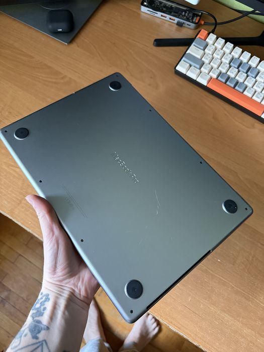 Macbook 14 Pro m1 pro 2021 32 озу 512 ссд неверлок