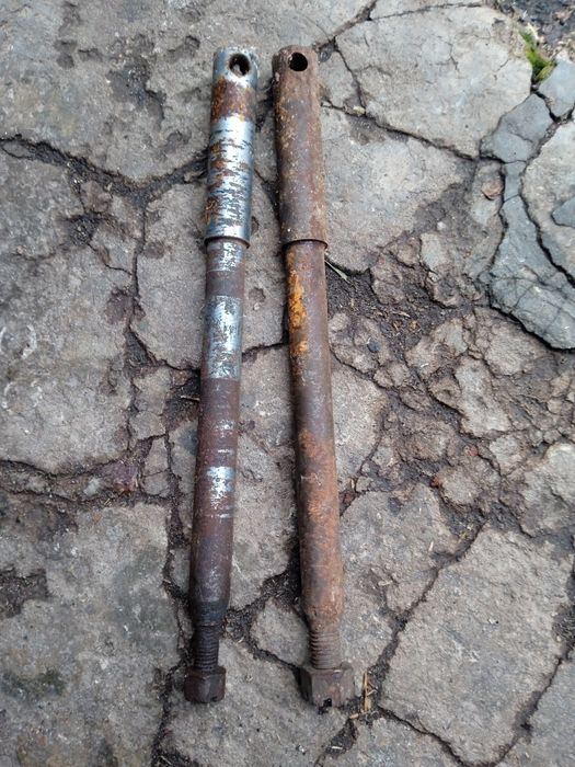 Продам ось калеса на Днепр