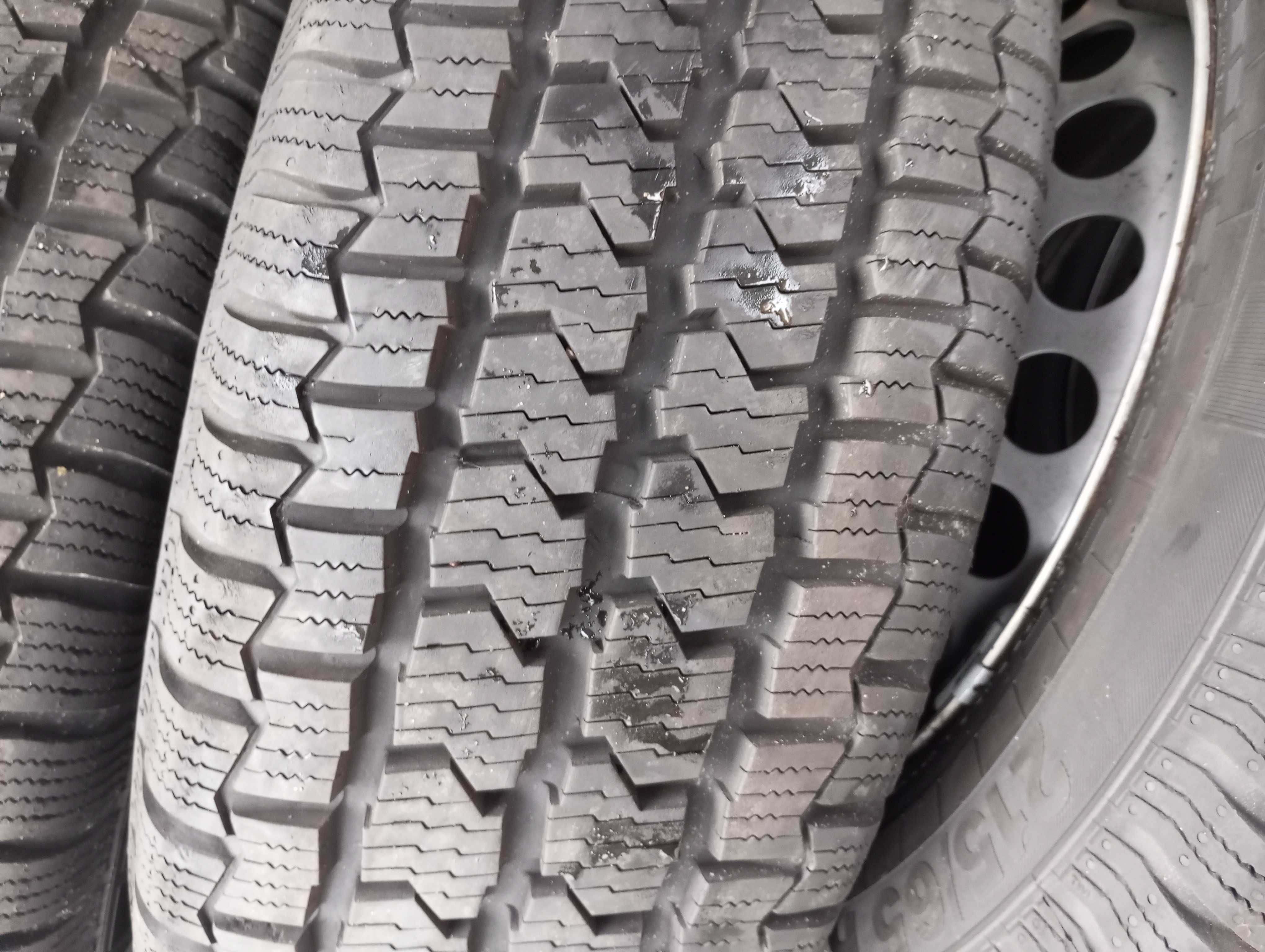 VW T5 T6 koła wielosezonowe jak nowe 215/65R16c Continental