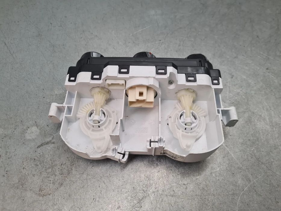 Comando chauffage / sofagem NISSAN Micra V (K14)