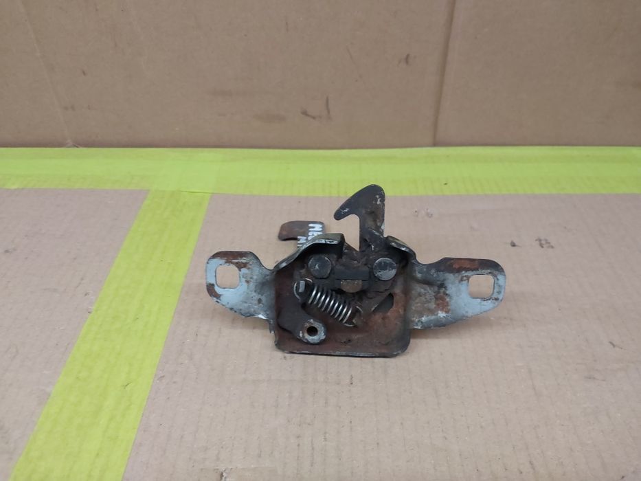 Renault Megane I FL 2001 rok Zamek maski przód przedniej