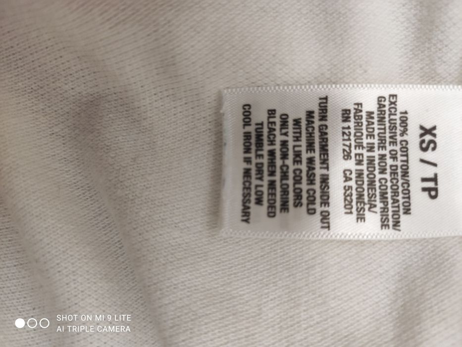 Продам тенниску XS