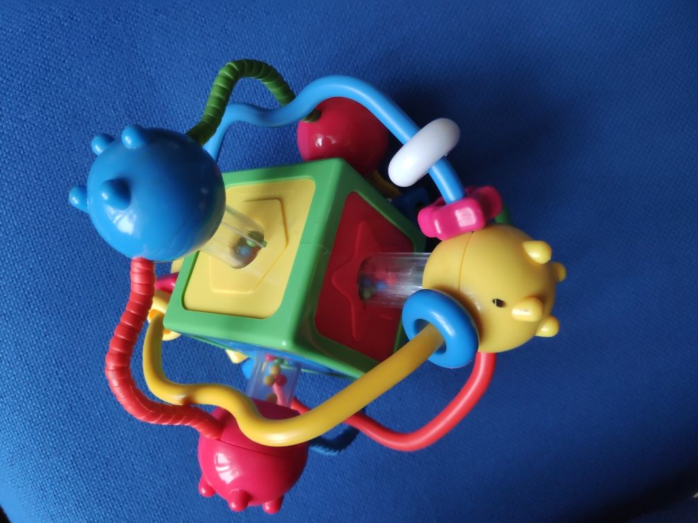 Розвиваюча іграшка сортер Магічний куб