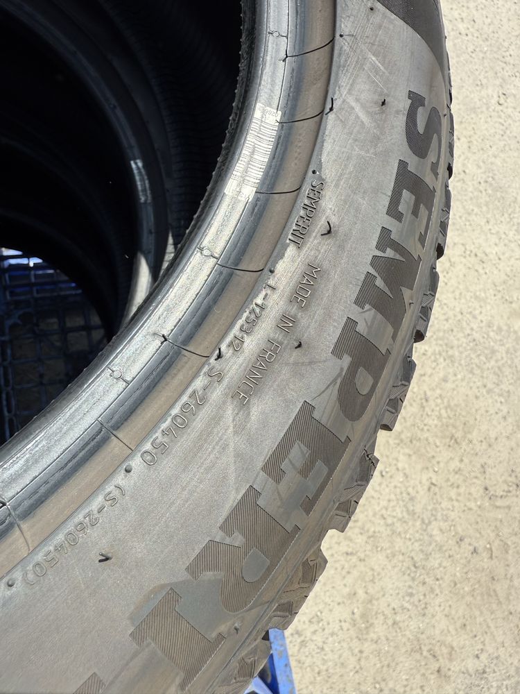 235/50 r19 Semperit SpeedGrip 5 Резина зимняя France