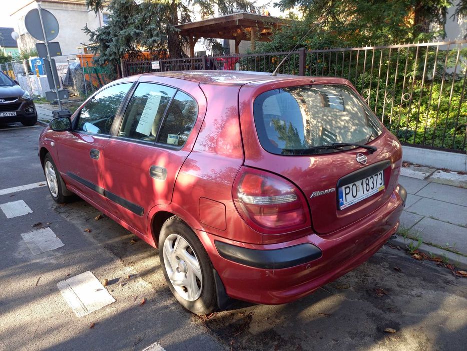 Nissan Almera z polskiego salonu