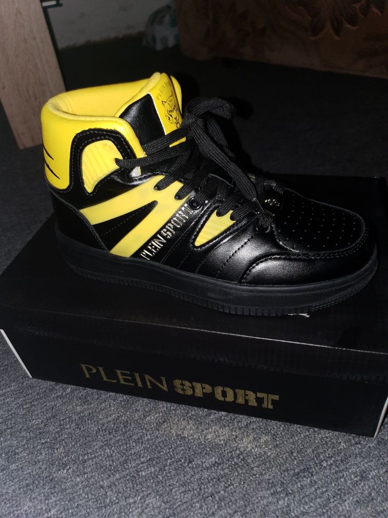 Buty Plein Sport 100% nowe.