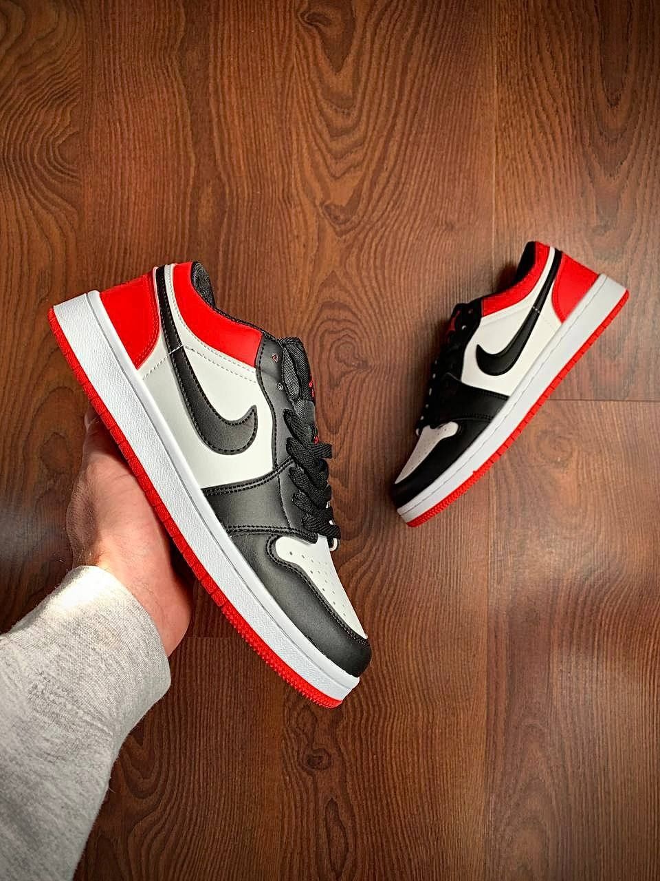 Кросівки Чоловічі Nike Air Jordan 1 low White & Black & Red