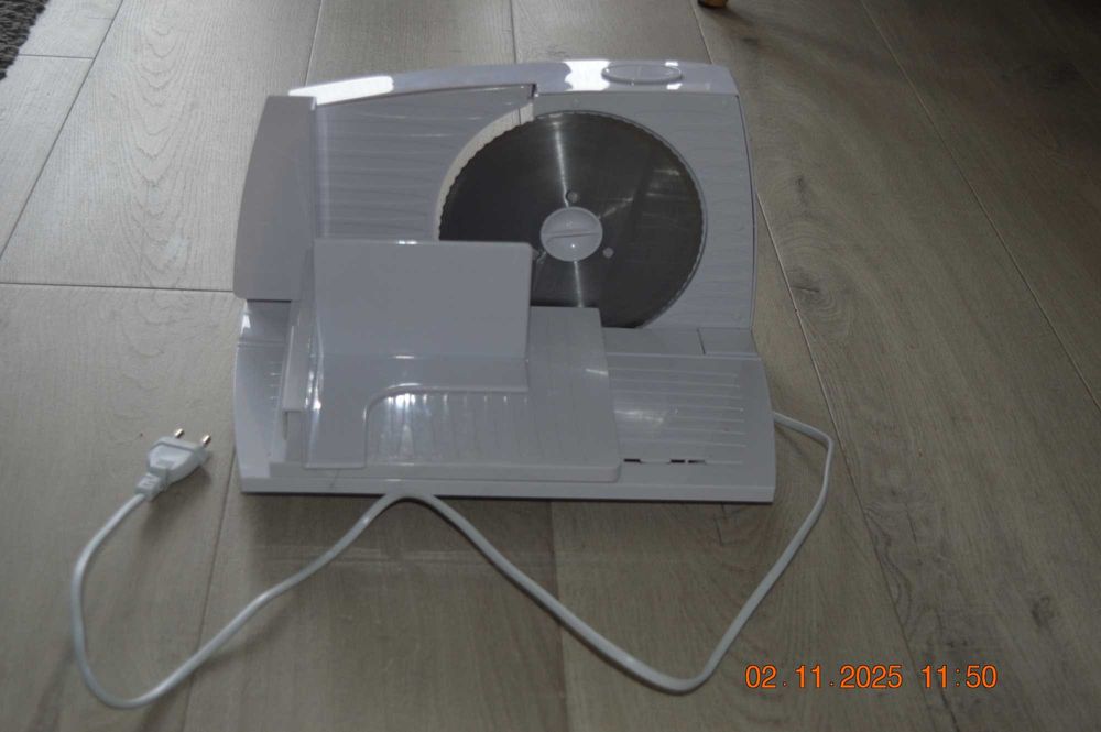 Krajalnica elektryczna Eldom KR 100