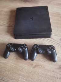 Play station 4 plus 3 gry