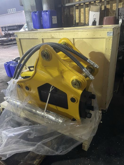 Гідро молот новий