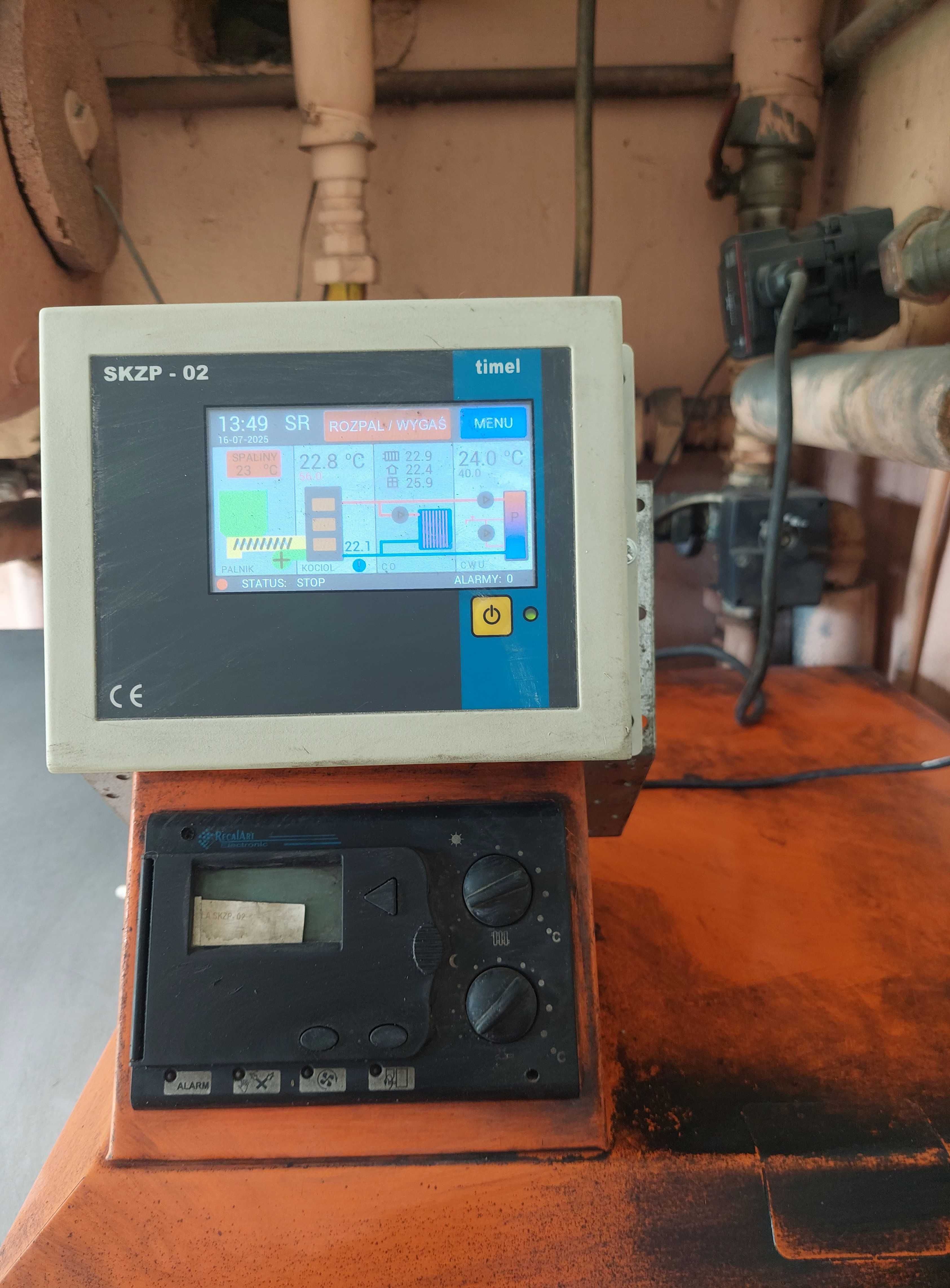 Kocioł co HKS Lazar 23 KW, żeliwny z podajnikiem