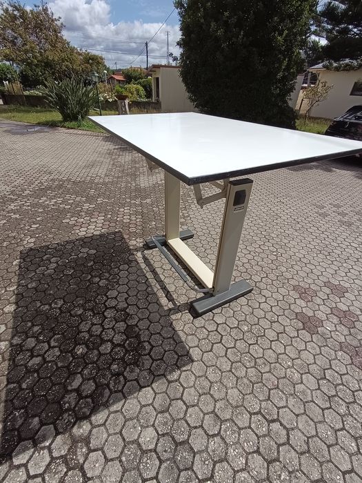 Estirador de desenho Neolt
