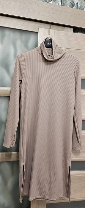 Продам  нову сукню в рубчик