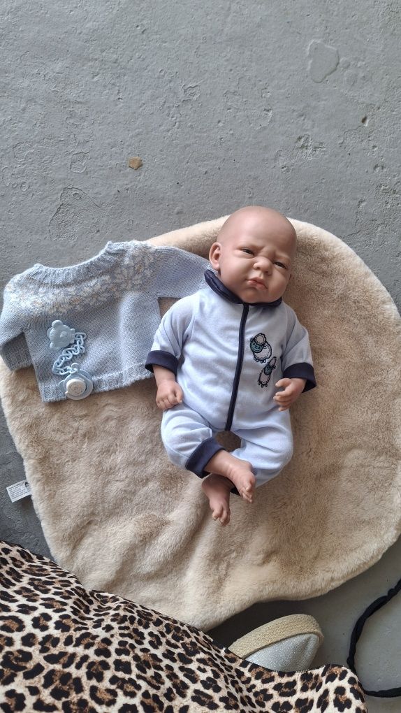 Bebe reborn menino