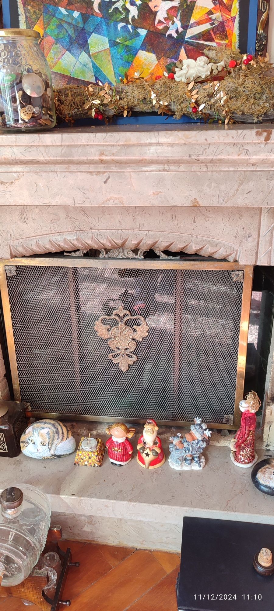 Painel de lareira metálico e trabalhado
