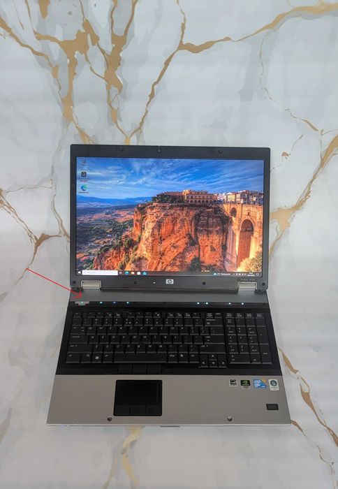 Laptop HP  EliteBook 8730w Nvidia 8gb RAM, dysk SSD, Windows Business