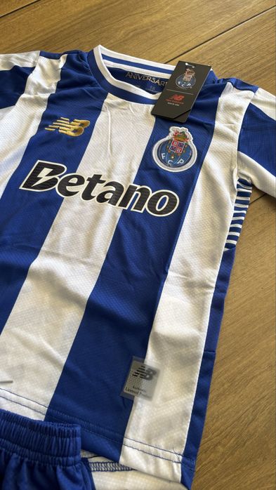 Equipamento crianca Porto 25/26