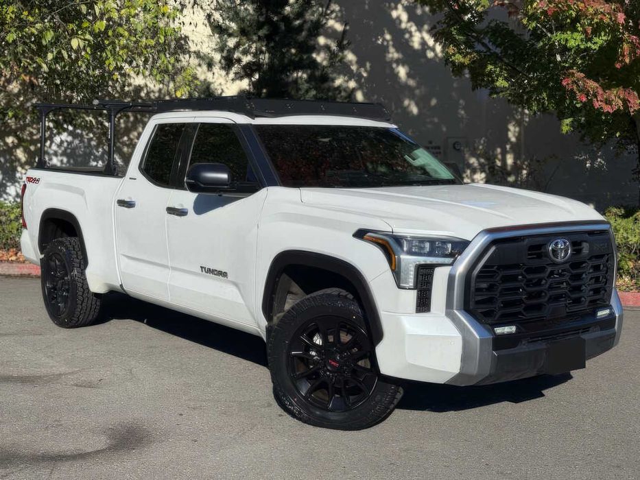 Toyota Tundra Limited      2022