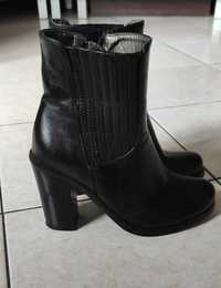 Buty damskie zimowe