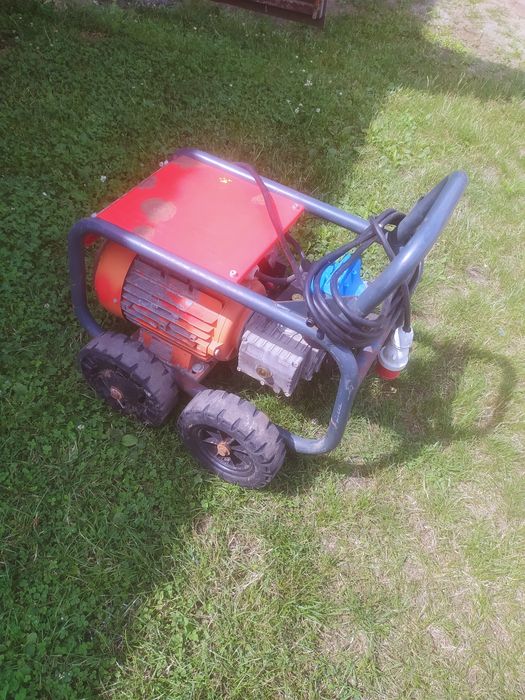 Wyprzedaż garażowa myjka pompa OERTZEN  E240
