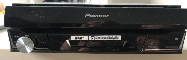 Radioodtwarzacz samochodowy Pioneer AVH Z 7200DAB