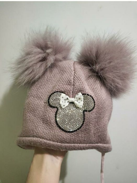 Тепла шапка для дівчинки
