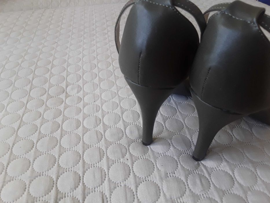 Buty szpilki Body Flirt rozm. 41