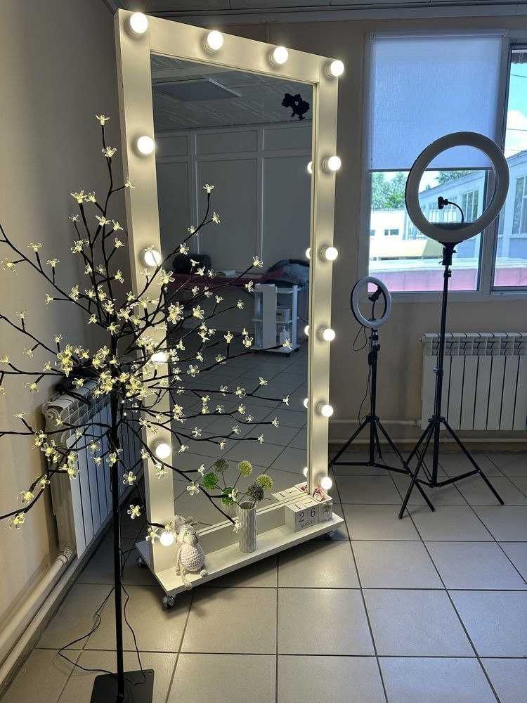 Зеркало гримерное, напольное, визажное в рост, с лампочками