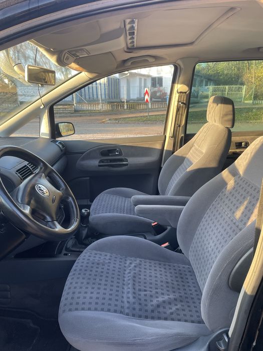Volkswagen Sharan 1.8T LPG HAK 7os.
