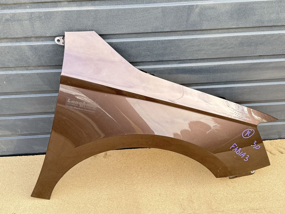 Переднє праве крило шкода фабія 3 SKODA FABIA 3