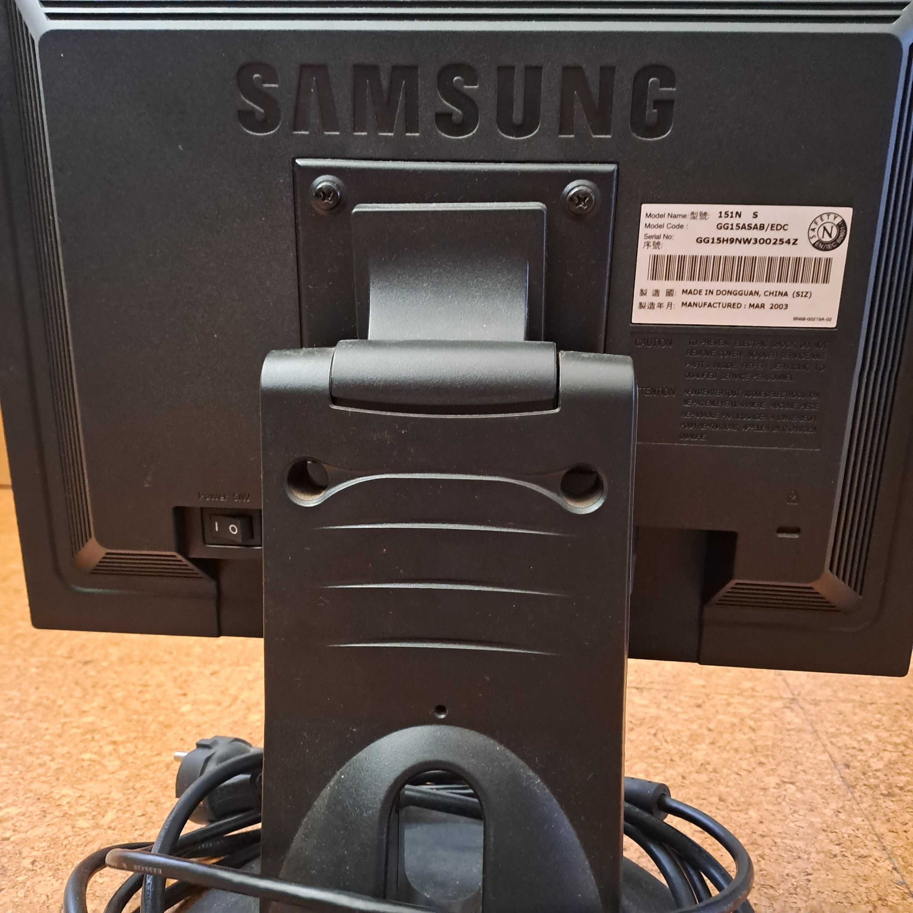 Monitor Samsung SyncMaster 151N-S