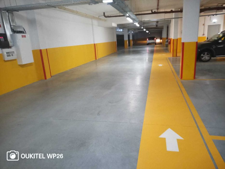 Lugar de Garagem - Madalena / Devesas