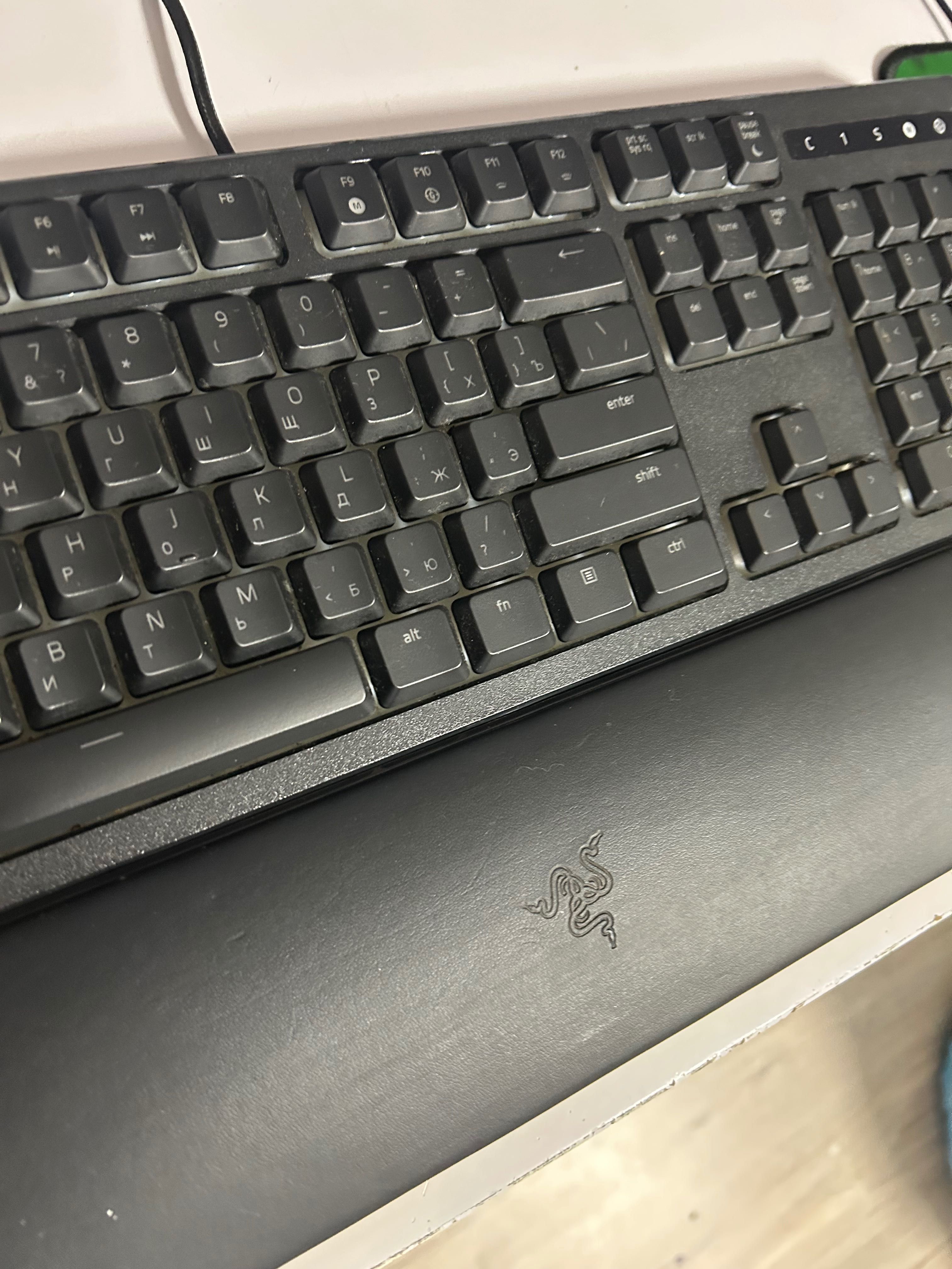 Клавіатура, миша та коврик Razer Ornata Chroma + Razer Deathadder