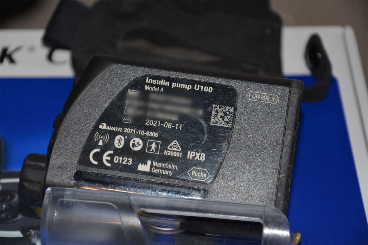 Pompa insulinowa Accu-Chek Combo + pilot i akcesoria