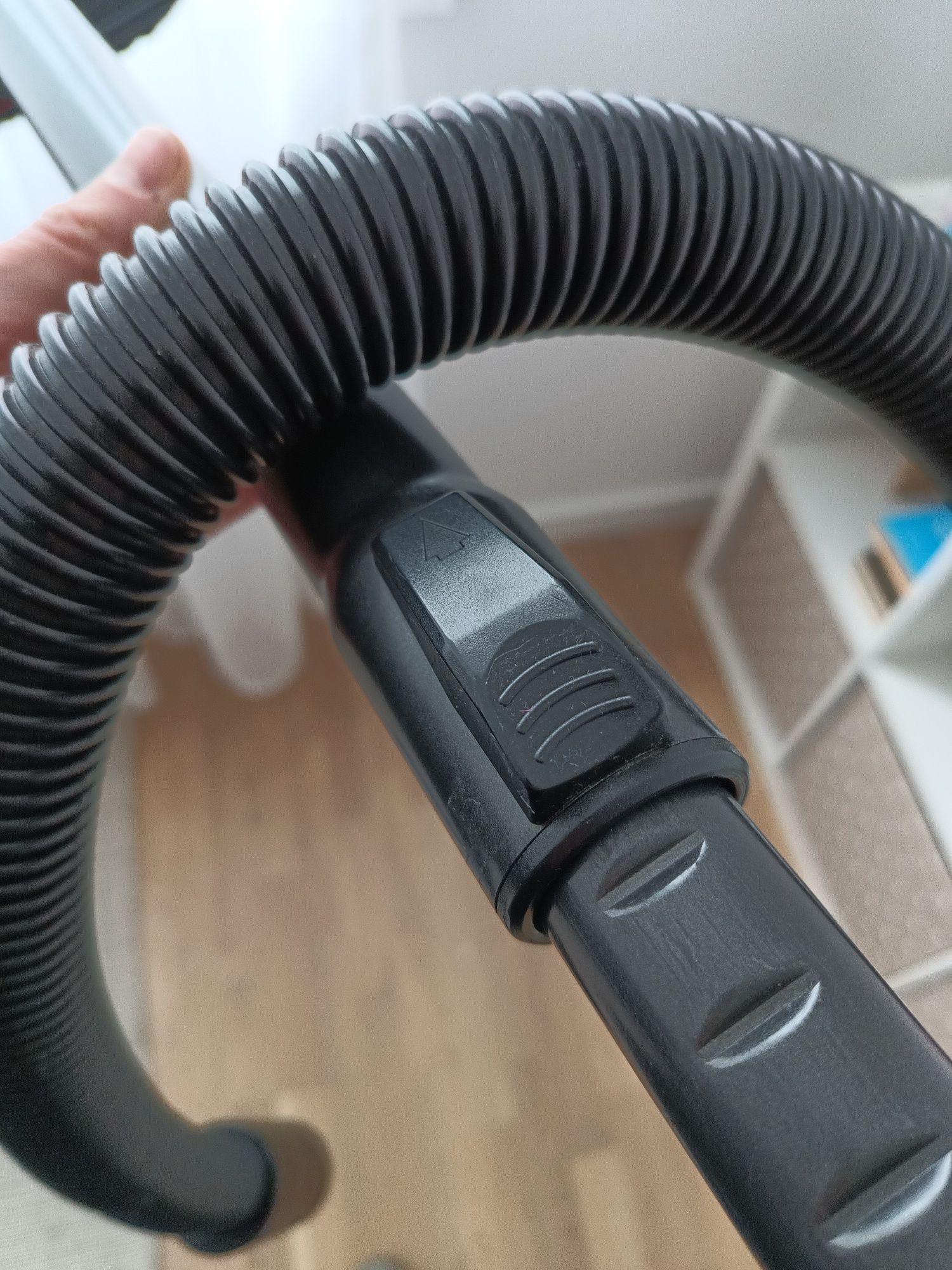 Karcher VC 3 premium 700w