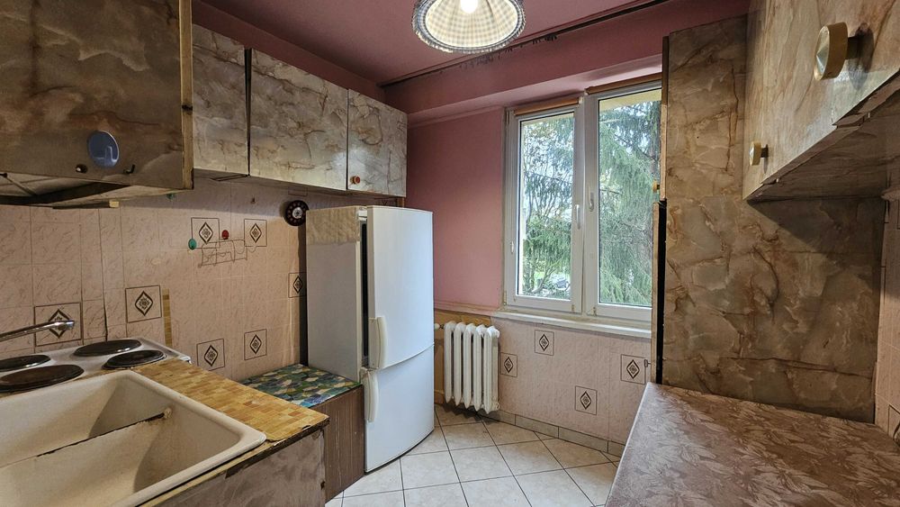 Sprzedam 3-pokojowe mieszkanie przy Jednostce Wojskowej 49m2, 1 piętro