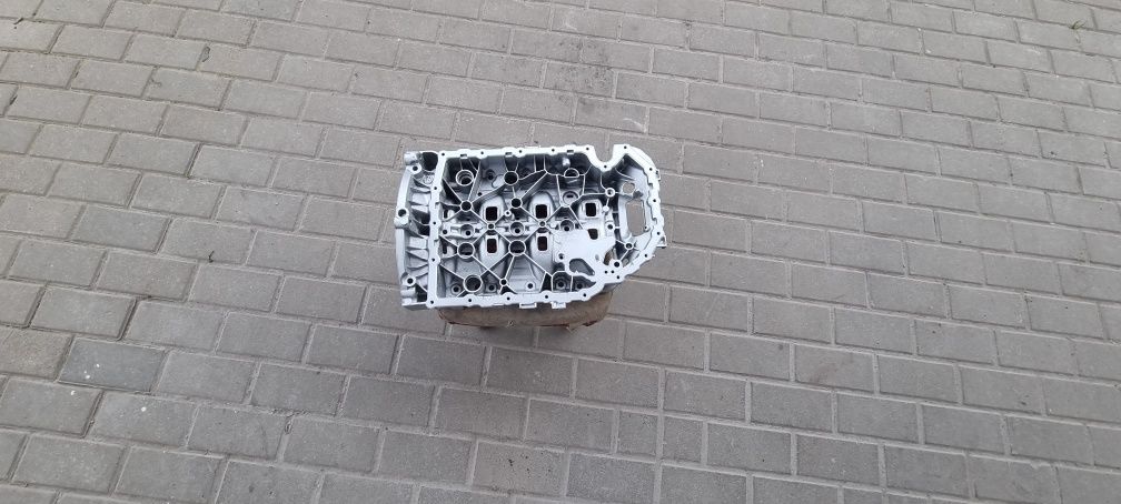 Górną część miski oleju Audi A3 8V
