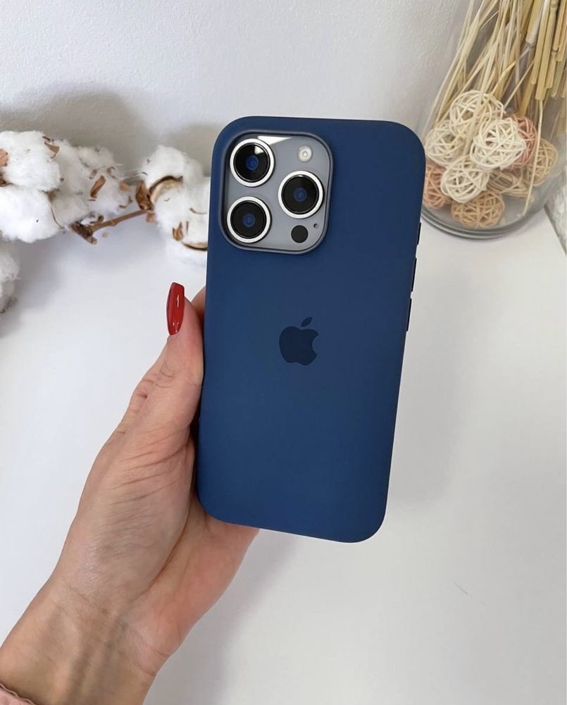 Силиконовый чехол чохол Silicon case Magsafe для iphone 16 pro max