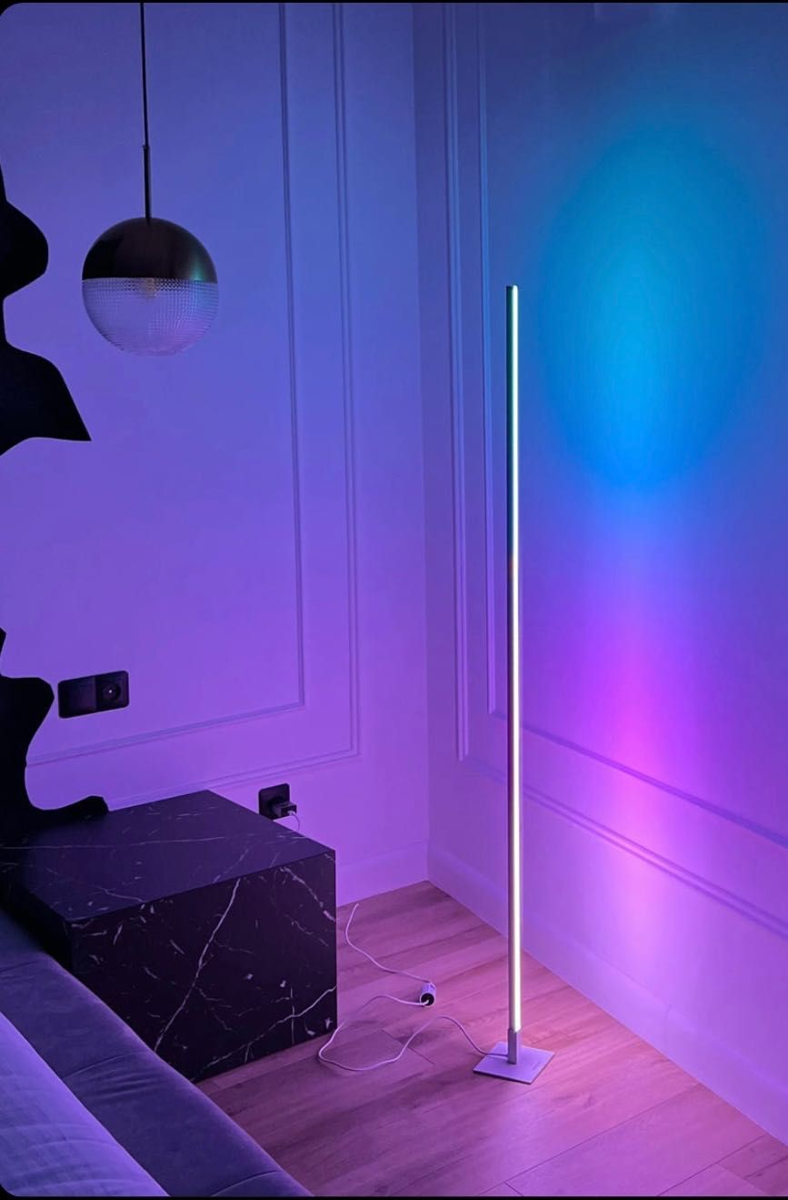 LED лампа Іntellect на підлогу